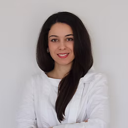 Dra. Bruna Martins
